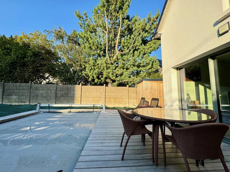 Maison - 102 m² - 5 pièces