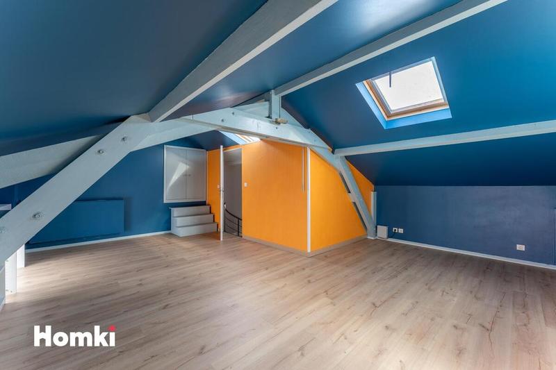 Maison - 210 m² - 7 pièces