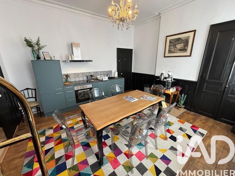 Maison - 309 m² - 11 pièces