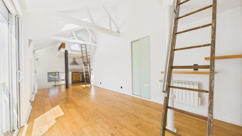 Appartement - 85 m² - 3 pièces