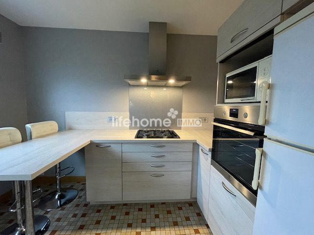 Maison traditionnelle - 81 m² - 4 pièces