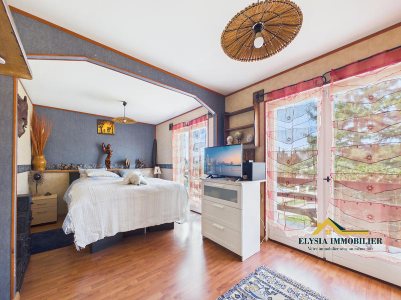 Maison - 130 m² - 6 pièces