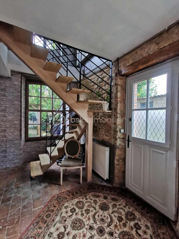 Maison - 212 m² - 7 pièces