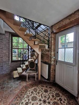 Maison - 212 m² - 7 pièces