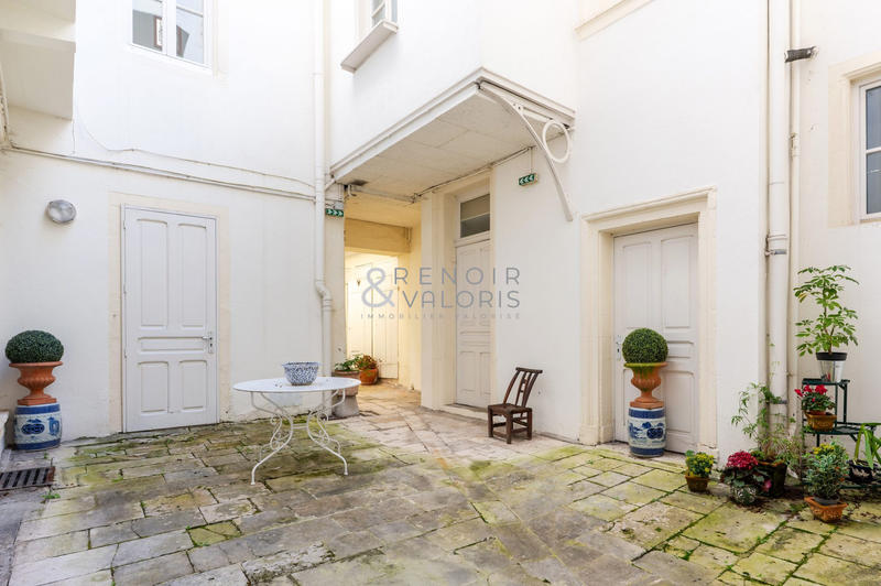 Appartement - 148 m² - 5 pièces