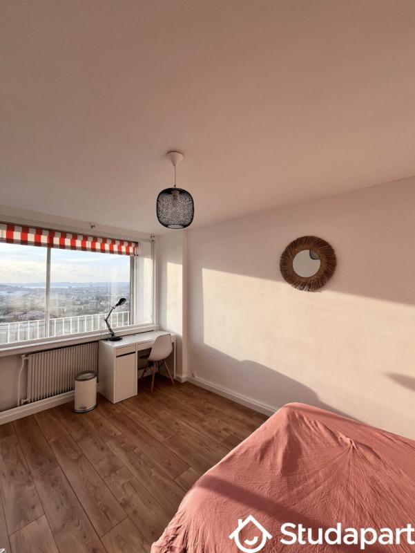 Chambre - 9 m² - 1 pièce