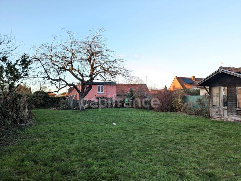 Terrain constructible - 596 m²