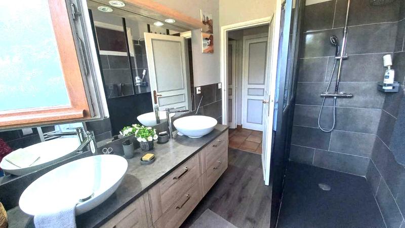 Maison - 165 m² - 7 pièces