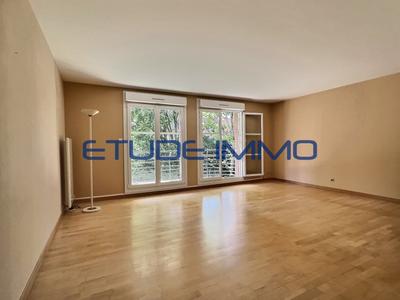 Appartement - 95 m² - 4 pièces