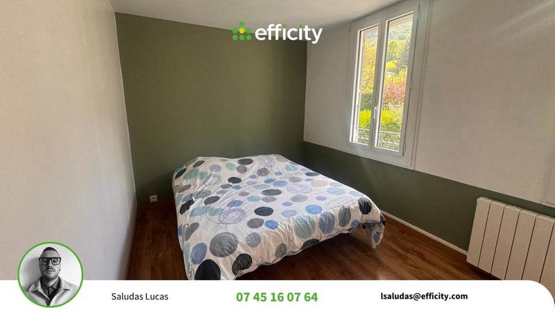 Maison - 162 m² - 9 pièces