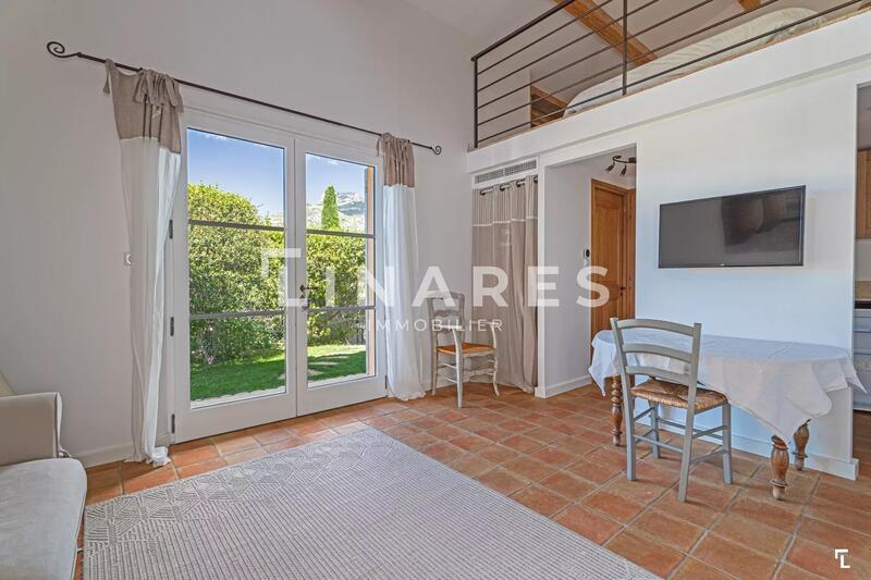 Villa - 220 m² - 7 pièces