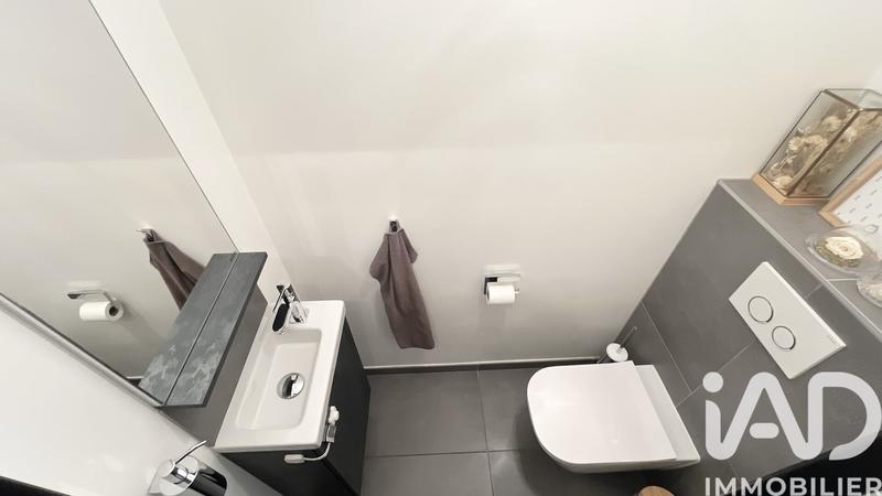 Maison - 96 m² - 5 pièces