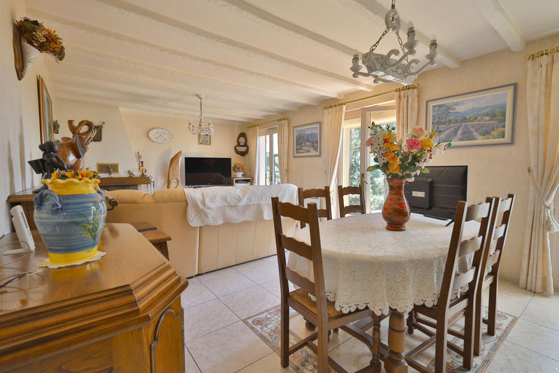 Maison - 86 m² - 4 pièces