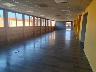 Bureau - 319 m² - 6 pièces