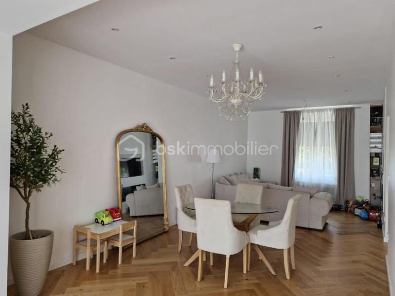 Maison - 88 m² - 4 pièces