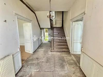 Maison - 308 m² - 10 pièces