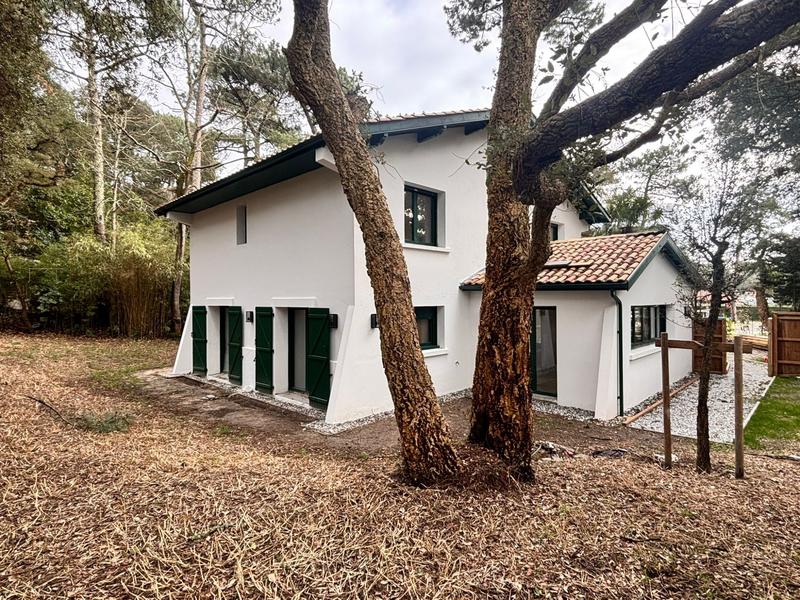 Appartement - 96 m² - 4 pièces