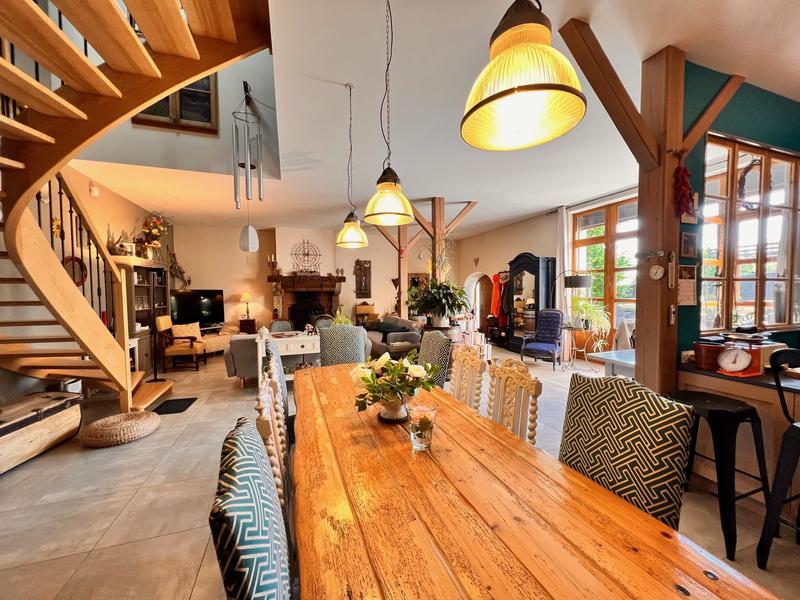 Maison de domaine - 554 m² - 17 pièces