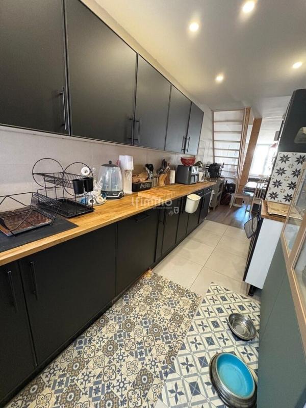 Immeuble - 278 m² - 12 pièces