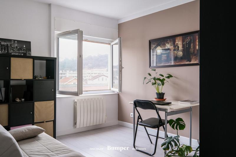 Appartement - 80 m² - 4 pièces