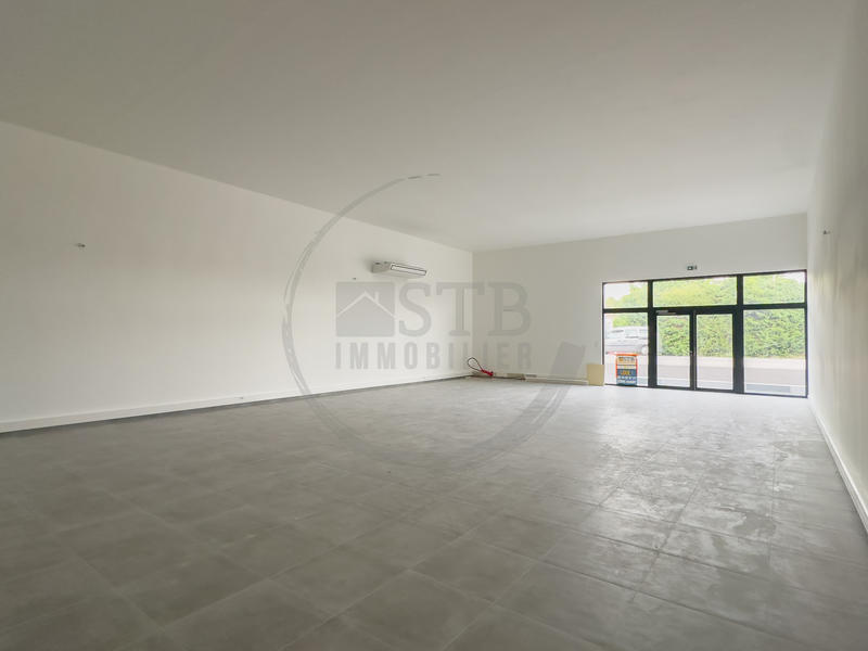 Local commercial - 169 m²