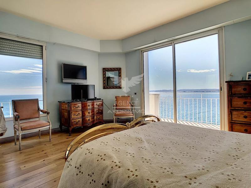 Maison - 320 m² - 9 pièces