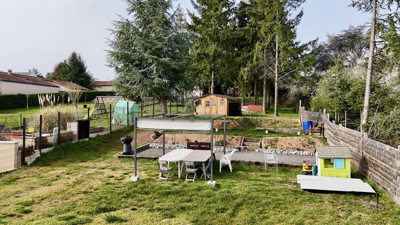 Maison - 93 m² - 4 pièces