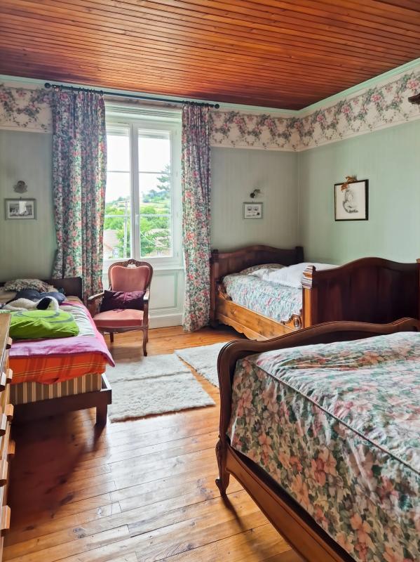 Maison - 226 m² - 9 pièces