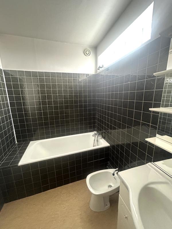 Appartement - 84 m² - 4 pièces