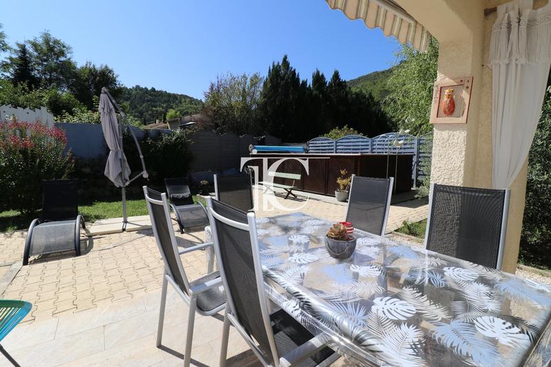 Maison - 103 m² - 4 pièces