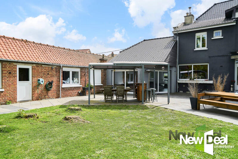 Maison bourgeoise - 391 m² - 9 pièces