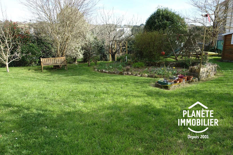 Maison ancienne - 240 m² - 12 pièces