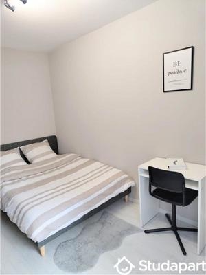 Chambre - 10 m² - 1 pièce