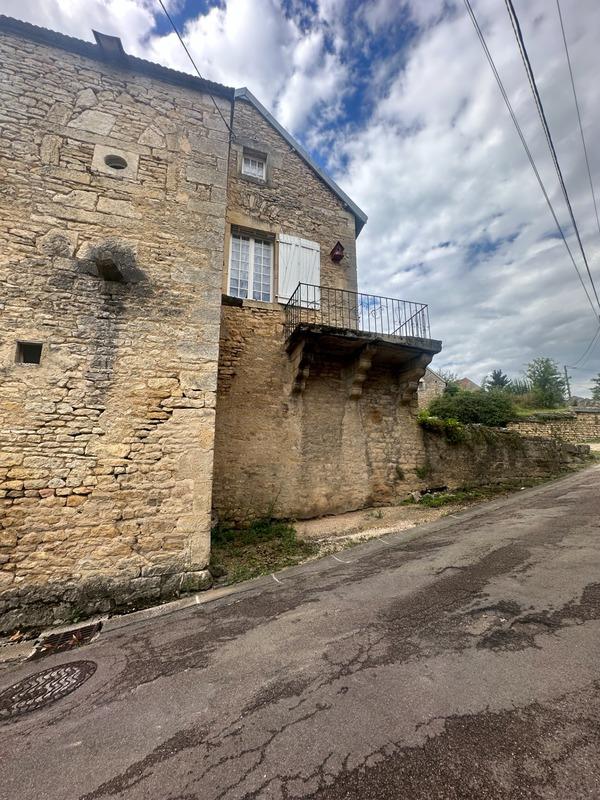 Maison - 218 m² - 8 pièces