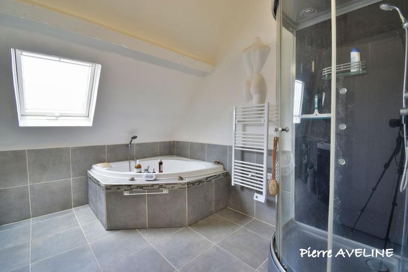 Maison - 410 m² - 11 pièces