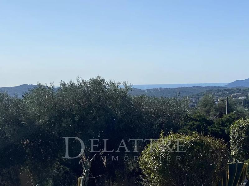 Villa - 190 m² - 9 pièces