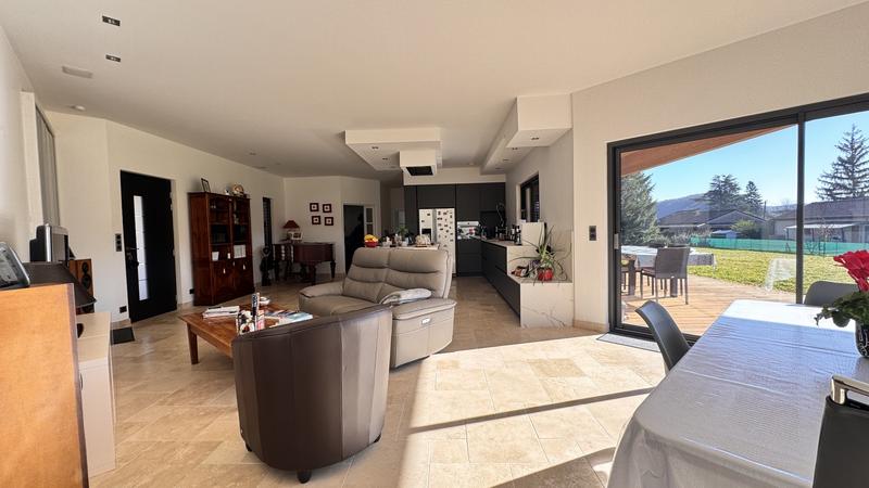 Maison - 164 m² - 6 pièces