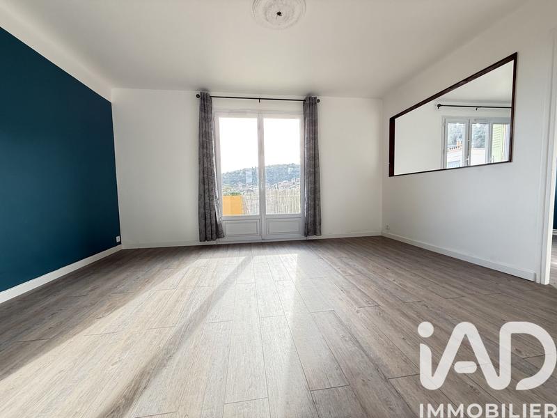 Appartement - 79 m² - 4 pièces