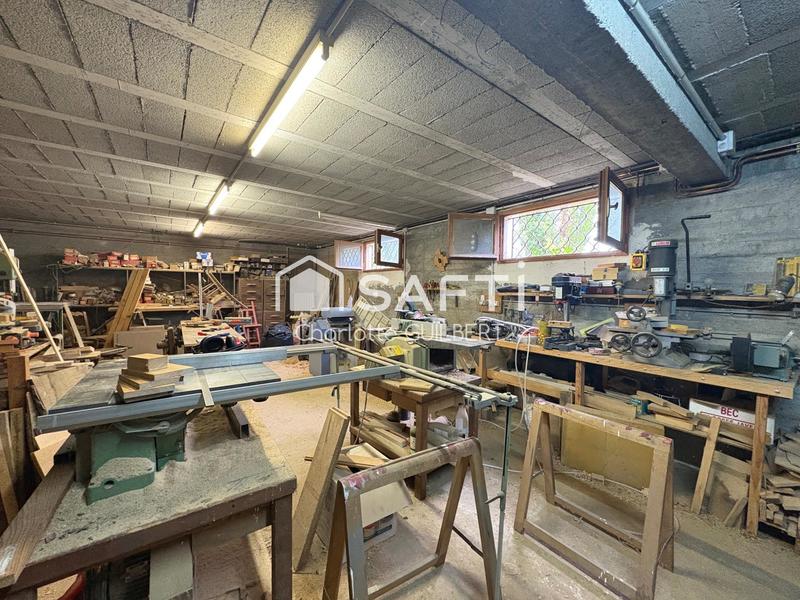 Maison - 184 m² - 5 pièces