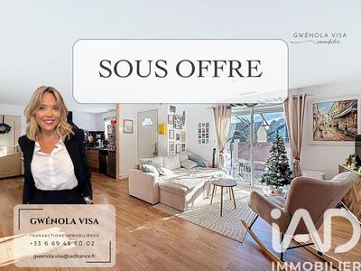 Maison - 90 m² - 4 pièces