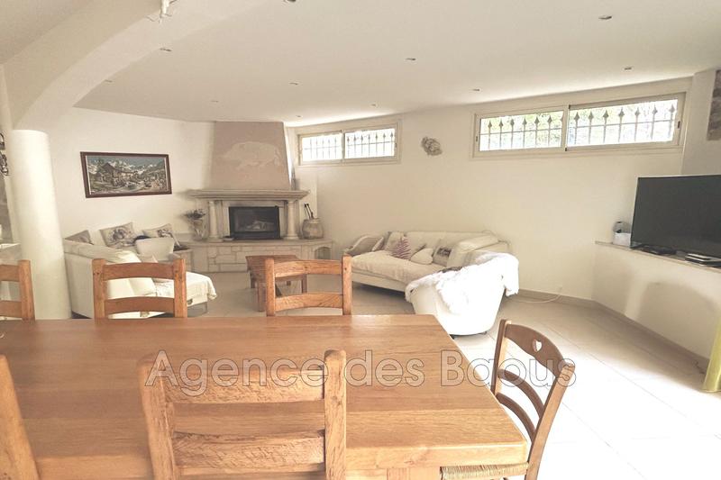 Maison - 222 m² - 6 pièces