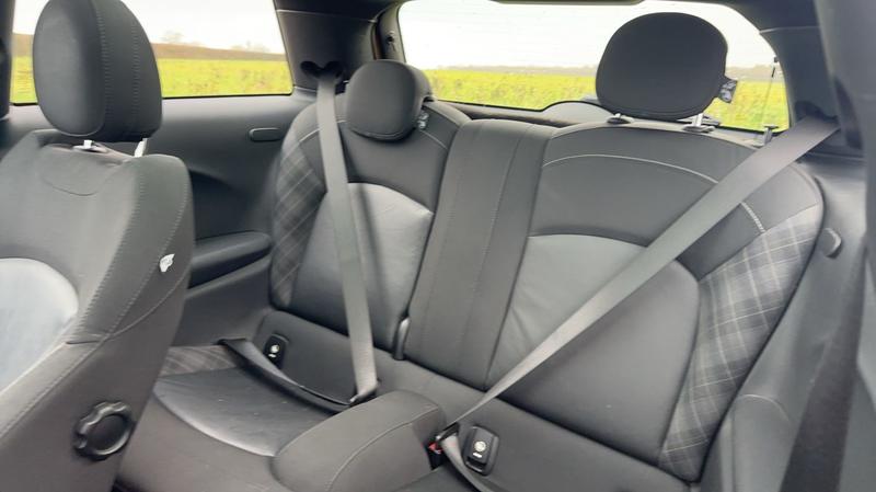 Mini Cooper 1.5 136 Pack Chili