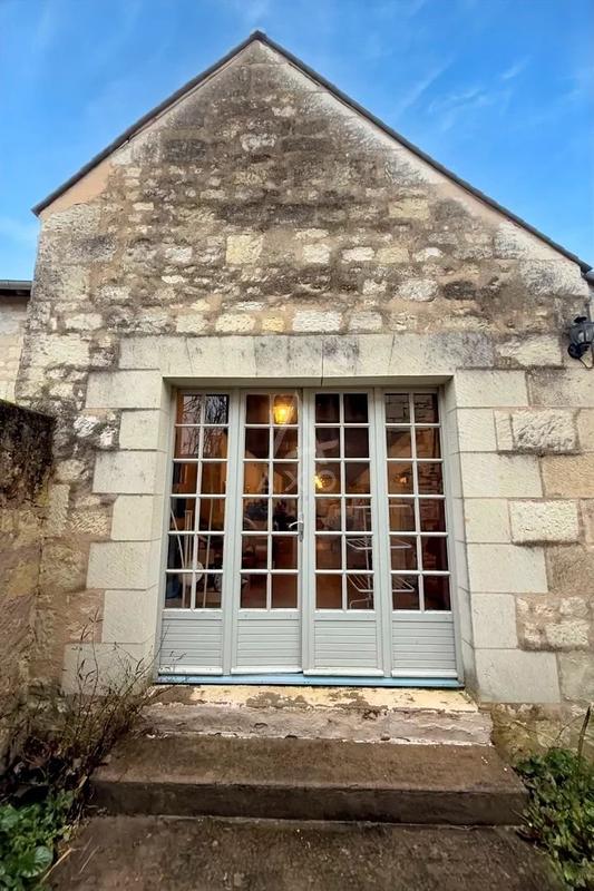 Maison - 310 m² - 12 pièces