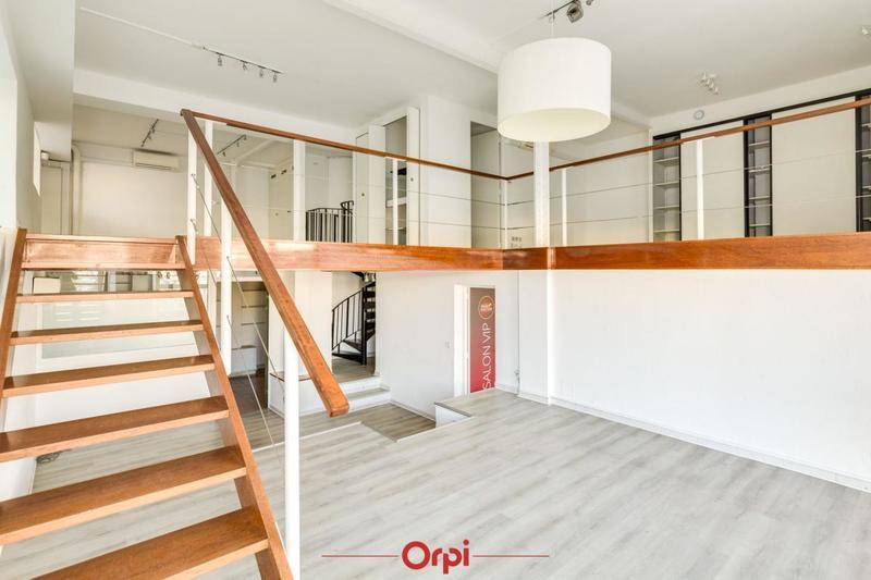 Local commercial - 122 m²