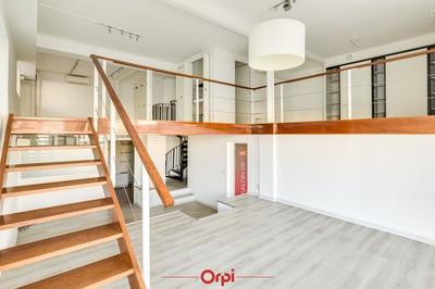 Local commercial - 122 m²