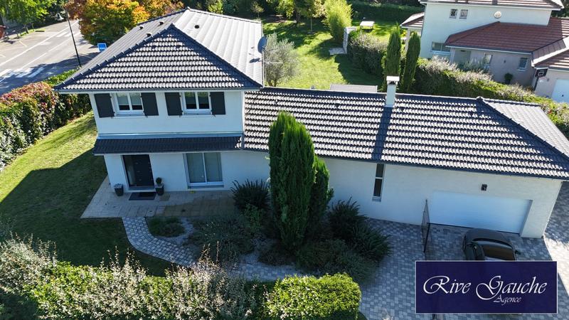 Maison - 152 m² - 6 pièces