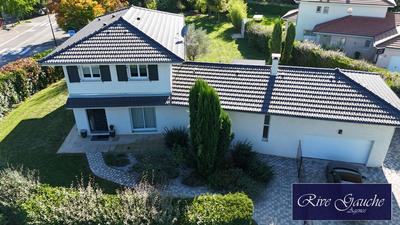 Maison - 152 m² - 6 pièces