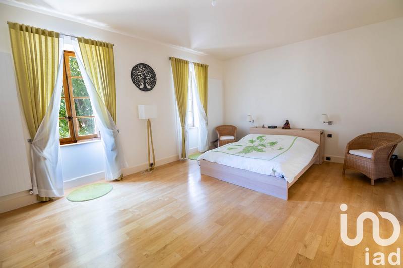 Maison - 405 m² - 12 pièces