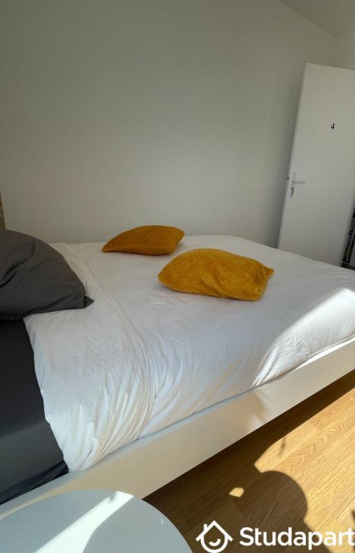 Chambre - 14 m² - 1 pièce