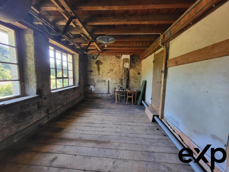 Maison traditionnelle - 150 m² - 6 pièces